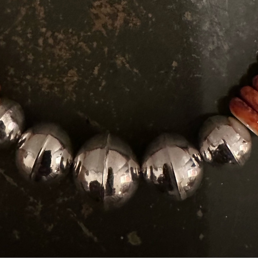 Hand Crafted  “One of a Kind” Red Spiny Oyster & Sterling Silver Necklace - Picture 3 of 3